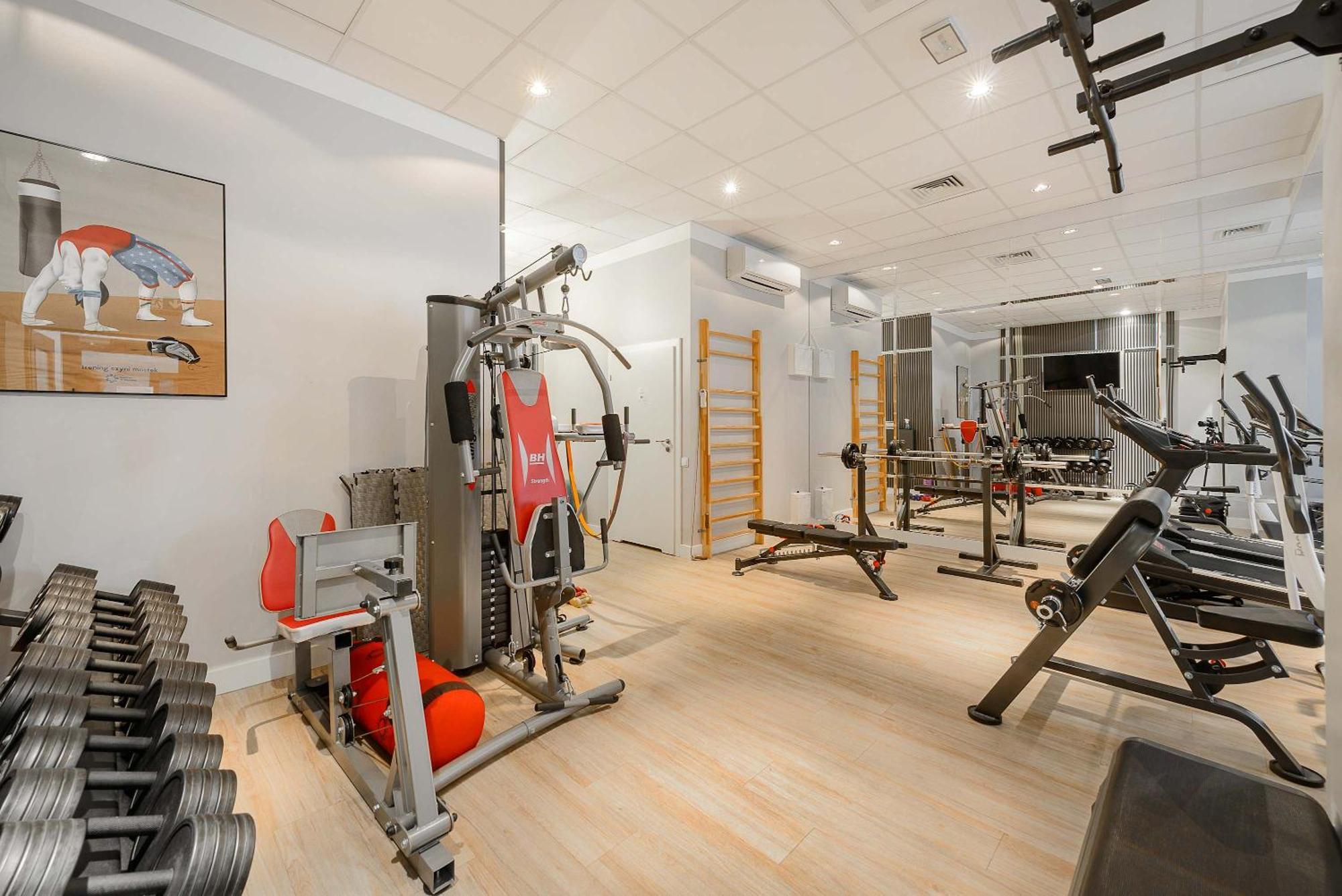 Cozy With Gym In The Center